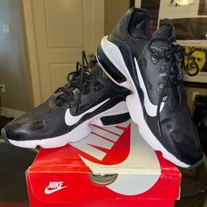 Women’s Nike air max infinity 2